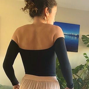 American Apparel Off the shoulder bodysuit